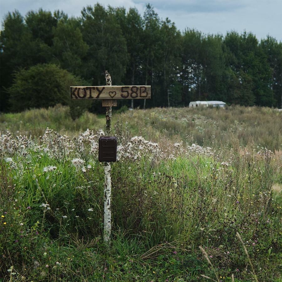 Place For Tent - Miejsce Na Namiot U Stop Natury Kuty Exteriér fotografie